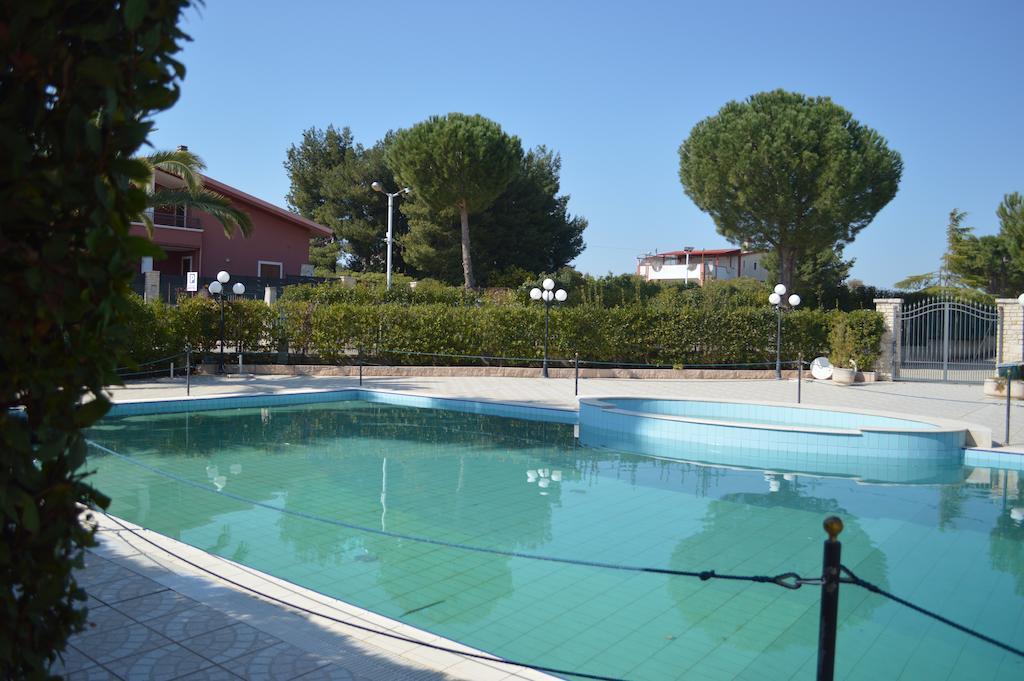 Hotel Parco Serrone Corato Exterior foto